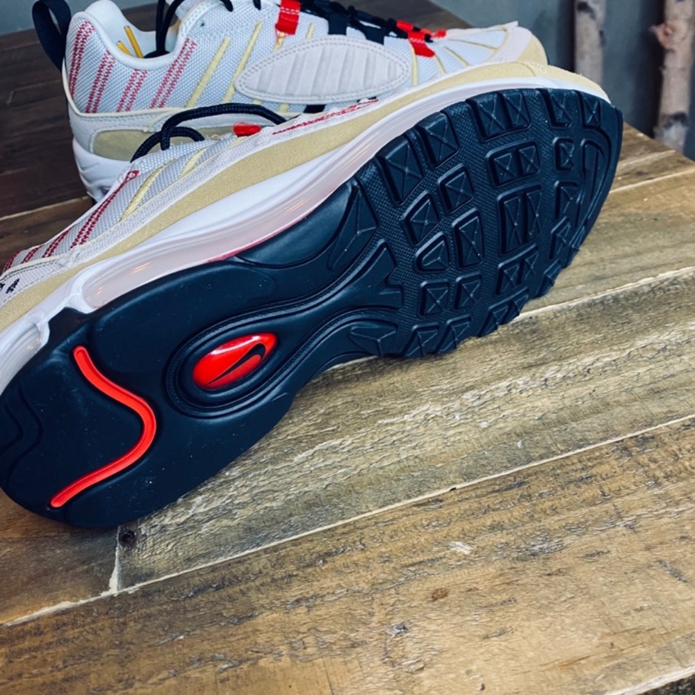 Nike Air Max - Picture 5 of 8
